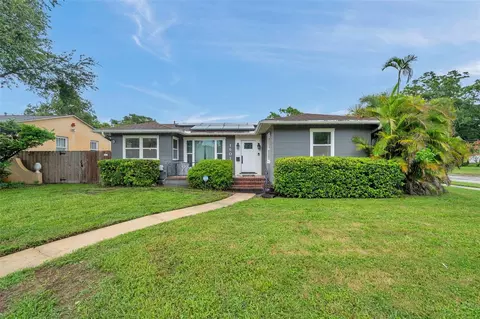 1601 14th St N, Saint Petersburg, FL 33704