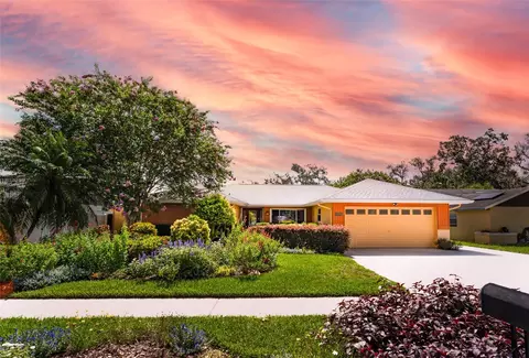 104 Foxwood Dr, Brandon, FL 33510
