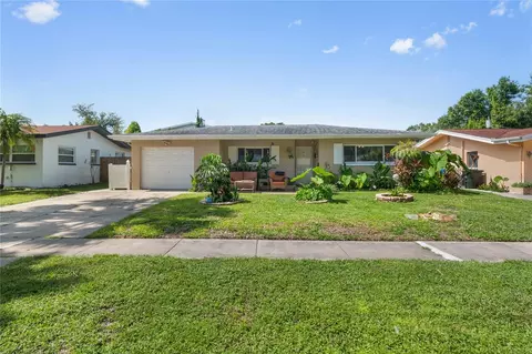 2518 Keen Park Dr, Largo, FL 33771