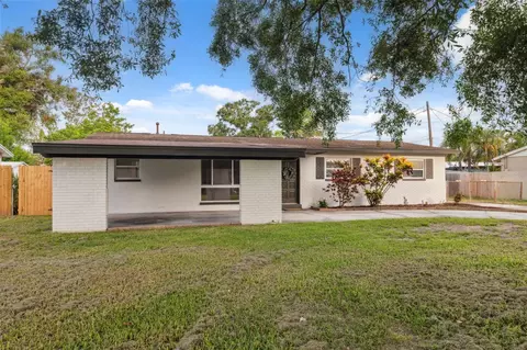 8256 Lark St, Seminole, FL 33777