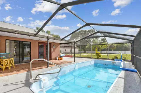 Exterior - 11304 Plumtree Ct, Riverview, FL 33579 photo 10 of 17