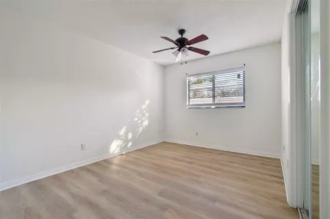 Bedroom - 11304 Plumtree Ct, Riverview, FL 33579 photo 4 of 6