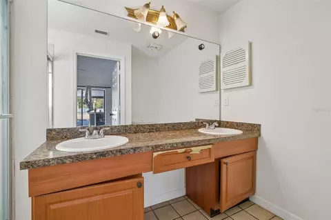 Bath - 11304 Plumtree Ct, Riverview, FL 33579 photo 1 of 6
