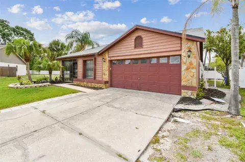 Exterior - 11304 Plumtree Ct, Riverview, FL 33579 photo 5 of 17
