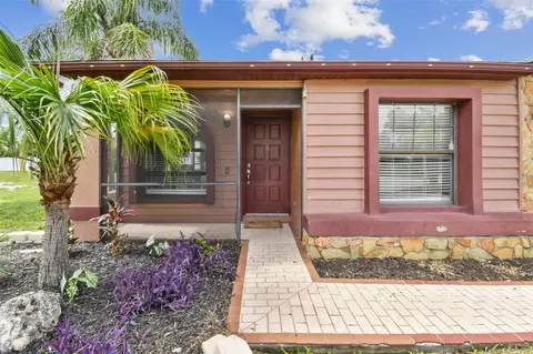 Exterior - 11304 Plumtree Ct, Riverview, FL 33579 photo 7 of 17