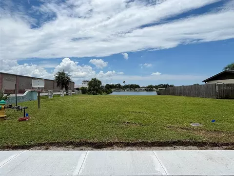 4368 Sunray Dr, Holiday, FL 34691