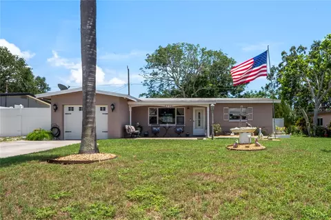 2322 Nolan Dr, Largo, FL 33770