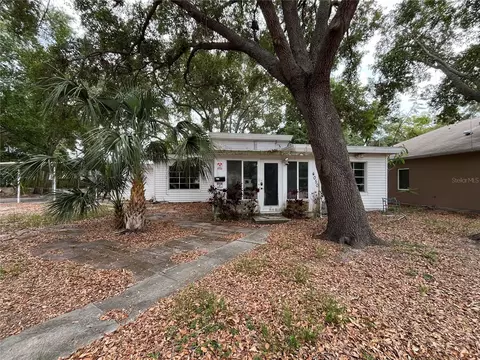 4050 Iris St N, Saint Petersburg, FL 33703