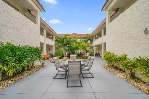 2704 2nd St #14, Indian Rocks Beach, FL 33785