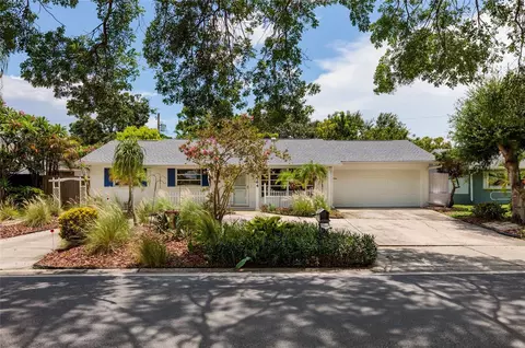 5564 46th Ave N, Kenneth City, FL 33709