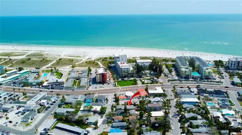 112 119th Ave, Treasure Island, FL 33706