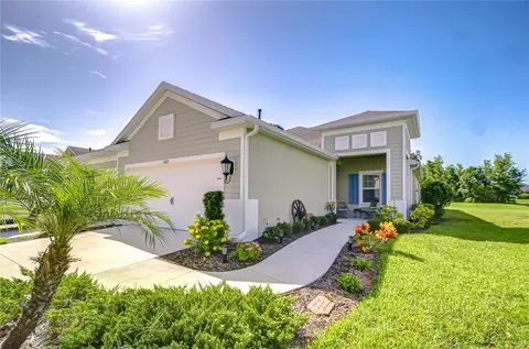 13621 Circa Crossing Dr, Lithia, FL 33547