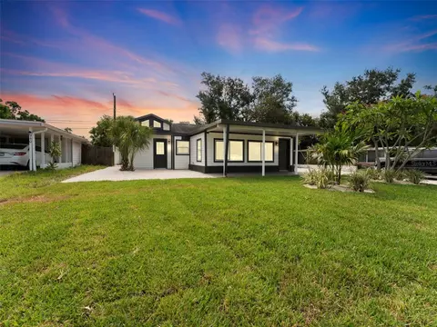960 65th St S, Saint Petersburg, FL 33707