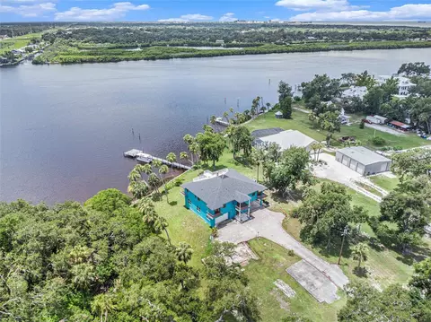 View/Area - 7715 Riverview Dr, Riverview, FL 33578 photo 2 of 6