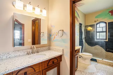 Bath - 7715 Riverview Dr, Riverview, FL 33578 photo 1 of 2