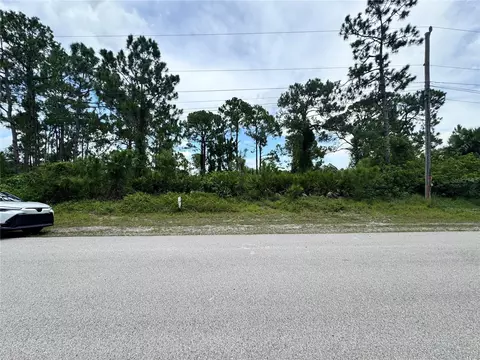 977 Kellogg St E, Lehigh Acres, FL 33974 photo 2