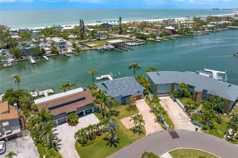 131 N Tessier Dr, Saint Pete Beach, FL 33706