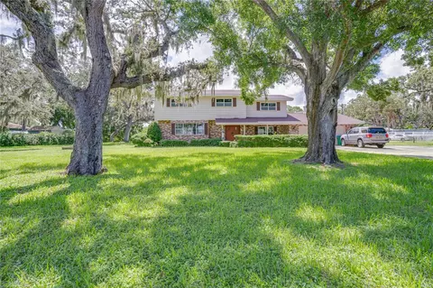 6625 Burning Tree Dr, Seminole, FL 33777
