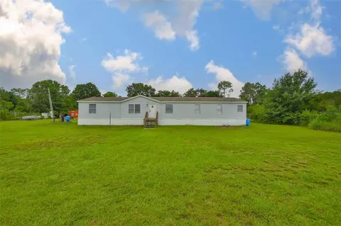 6105 Naron Ln, Plant City, FL 33565