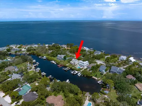 2016 Gulfview Dr, Holiday, FL 34691