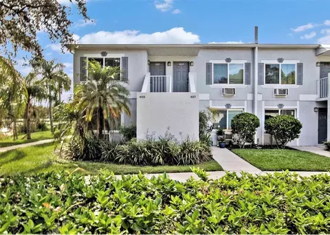 4128 Dolphin Dr, Tampa, FL 33617