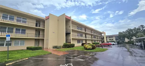 12200 Vonn Rd #2106, Largo, FL 33774