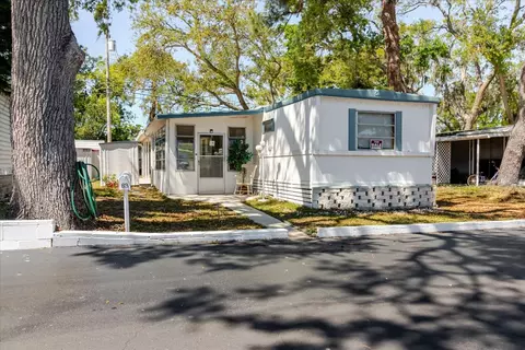 7803 46th Ave N #63, Saint Petersburg, FL 33709