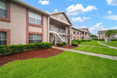 4925 Myrtle Oak Dr #22, New Port Richey, FL 34653