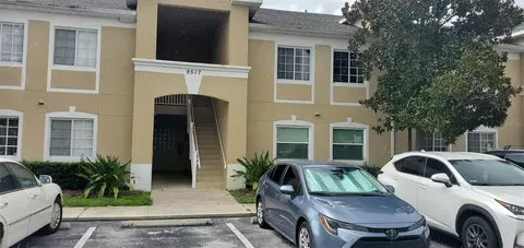 9517 Amberdale Ct #202, Riverview, FL 33578