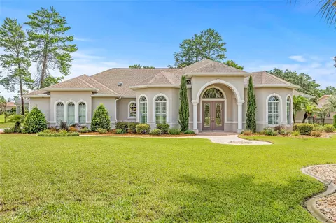 10096 Southern Breeze Ct, Weeki Wachee, FL 34613