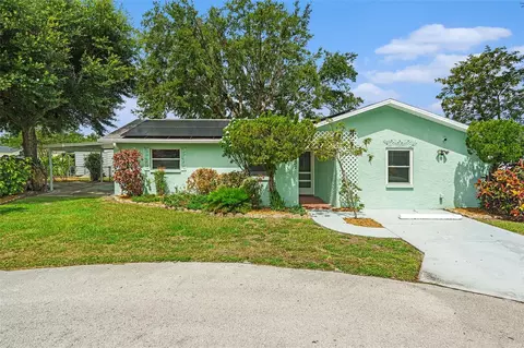 6131 17th St, Zephyrhills, FL 33542