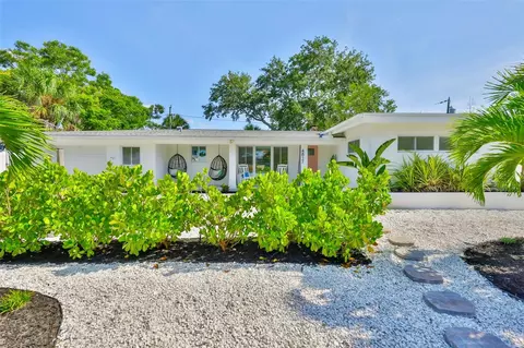 4817 Trade Winds Dr S, Gulfport, FL 33711