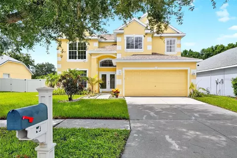 7711 Nottinghill Sky Dr, Apollo Beach, FL 33572