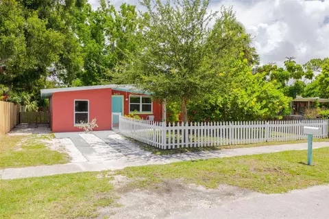 5417 14th Ave S, Gulfport, FL 33707