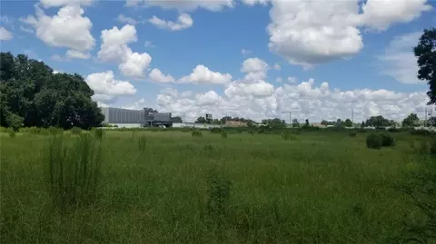 4137 New River Rd, Zephyrhills, FL 33542