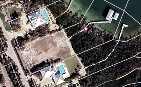 20 Grouper Hole Dr, Boca Grande, FL 33921