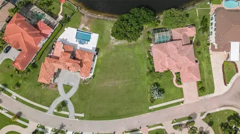 17944 Cachet Isle Dr, Tampa, FL 33647