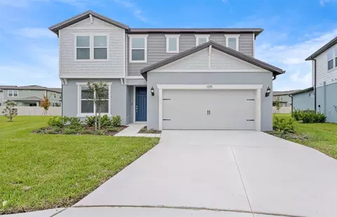 1215 Mumford Ct, Zephyrhills, FL 33540