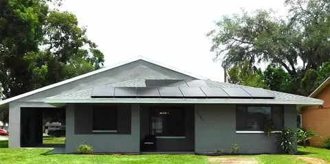 4623 Wisteria Dr, Zephyrhills, FL 33542