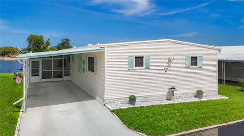 2115 Waterview Dr, Holiday, FL 34691