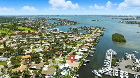 1301 Sea Gull Dr S, Gulfport, FL 33707