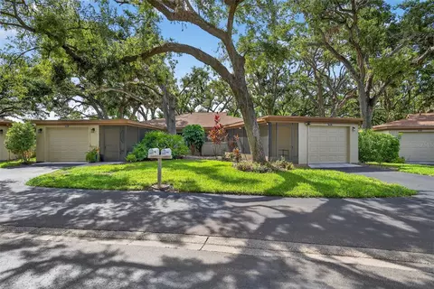 7051 Bright Creek Dr #6, Sarasota, FL 34231