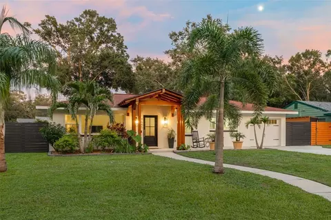 1643 Santa Anna Dr, Dunedin, FL 34698