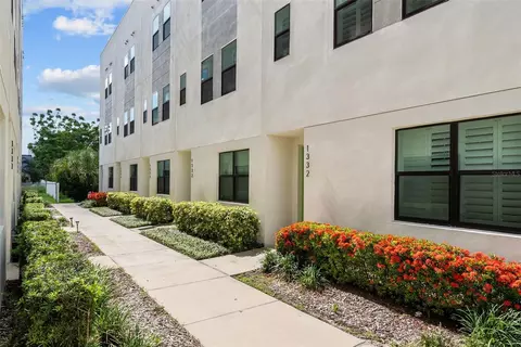 1332 W Gray St #8, Tampa, FL 33606