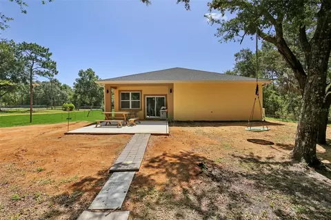 Exterior - 33433 Loop Ct, Webster, FL 33597 photo 4 of 13