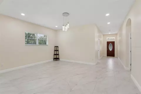 Living - 33433 Loop Ct, Webster, FL 33597 photo 4 of 4