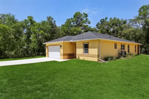 33433 Loop Ct, Webster, FL 33597