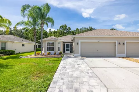 9601 Rolling Cir, San Antonio, FL 33576
