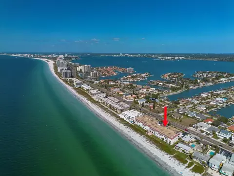 2900 Gulf Blvd #107, Belleair Beach, FL 33786