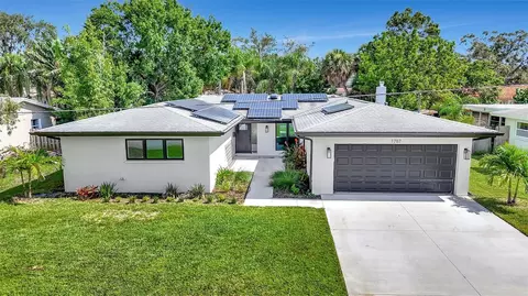 1767 Delaware Ave NE, Saint Petersburg, FL 33703